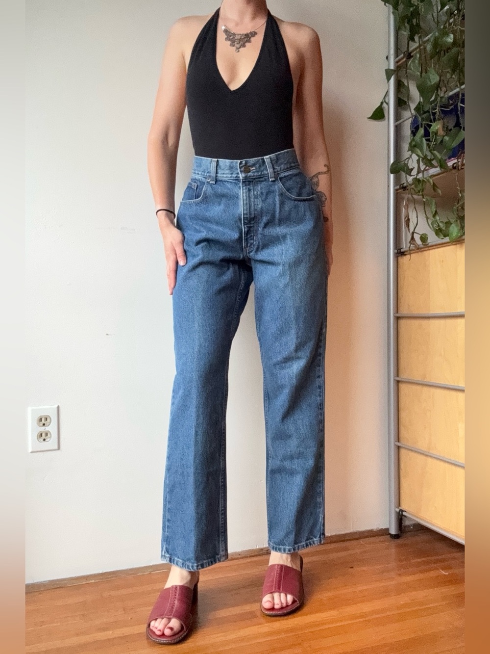 L.L. Bean vintage Straight Leg Highwaisted medium wash jean